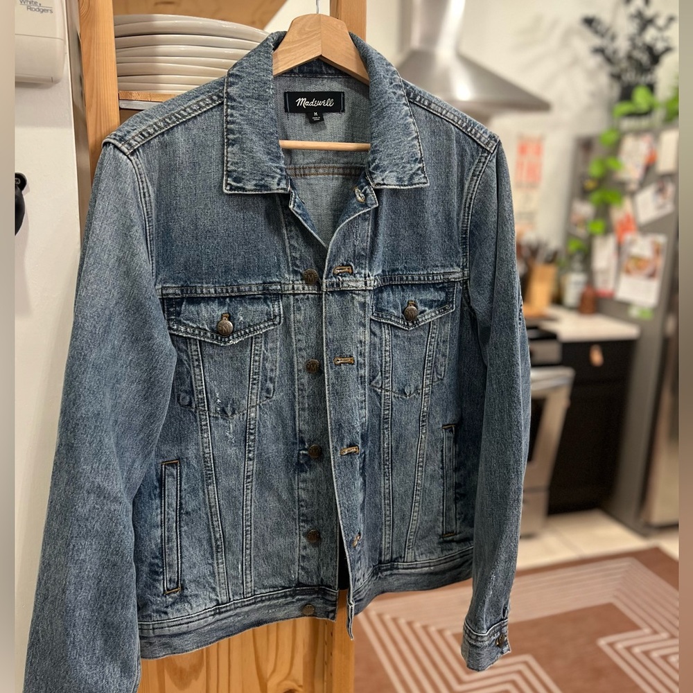 Madewell Men’s Denim Jacket- Like New- Medium